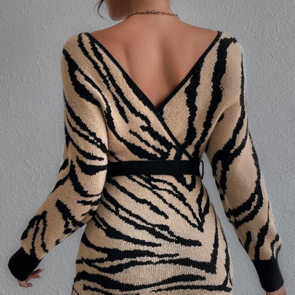 Apricot Preppy Womens Zebra Striped Pattern Batwing Sleeve Belted Sweater Dress - Picture 4 of 5